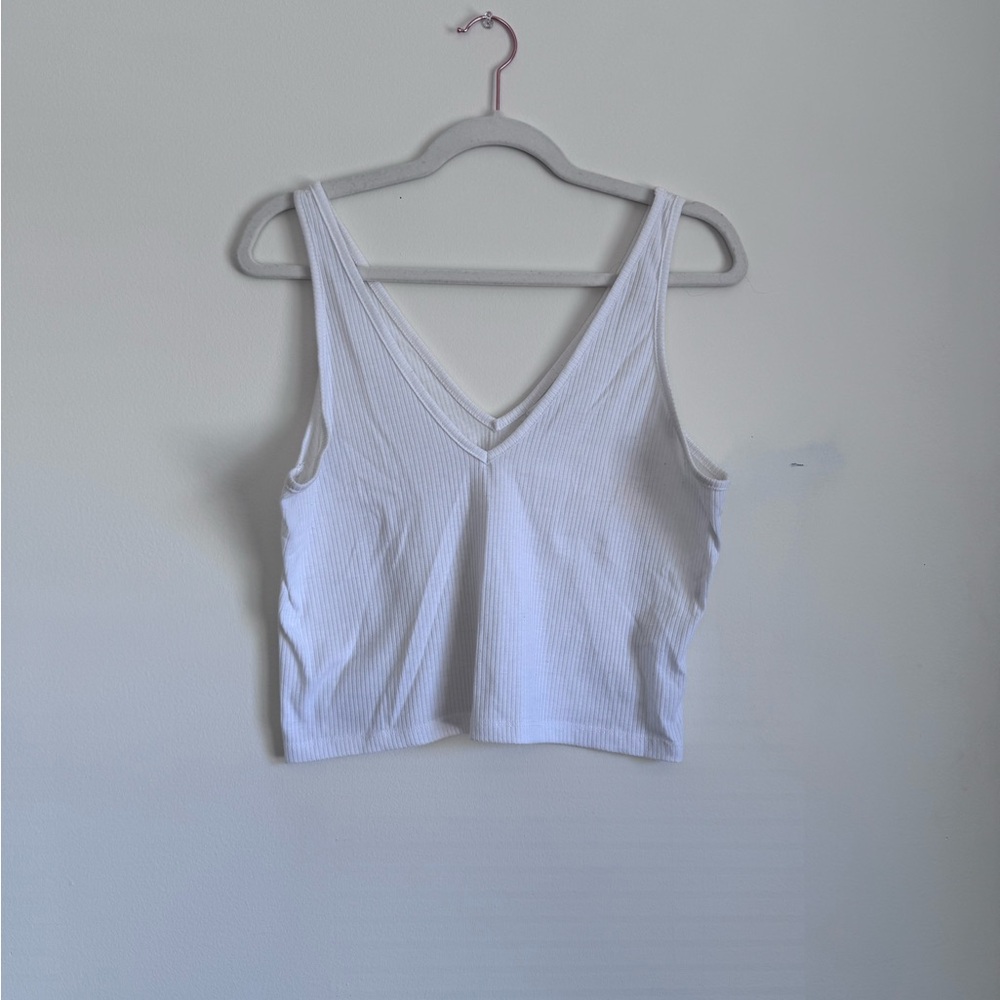 abound v-neck tank top